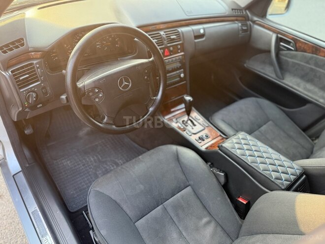 Mercedes E 220 2000, 400,000 km - 2.2 l - Bakı