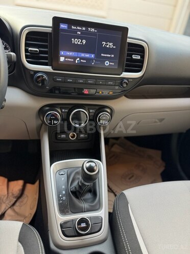 Hyundai Venue 2022, 22,000 km - 1.6 l - Bakı