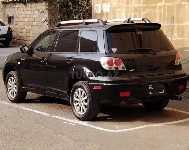 Mitsubishi Outlander 2003, 215,652 km - 2.4 л - Bakı