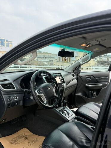 Mitsubishi L200 2020, 225,000 km - 2.4 л - Bakı