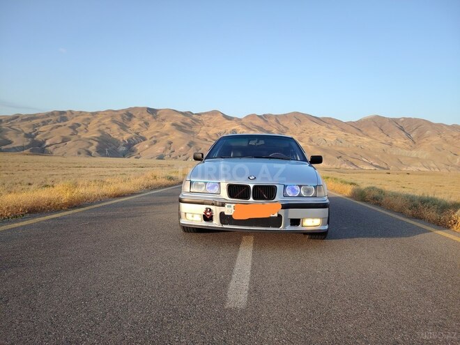 BMW 323 1997, 450,000 km - 2.5 l - Bakı