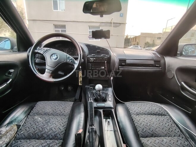 BMW 323 1997, 450,000 km - 2.5 l - Bakı