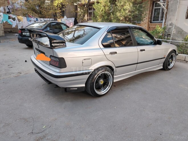 BMW 323 1997, 450,000 km - 2.5 l - Bakı