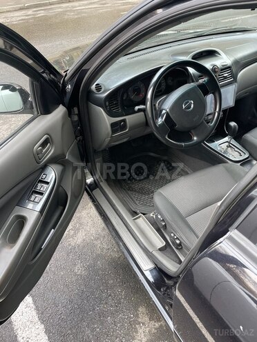 Nissan Sunny 2010, 380,000 km - 1.6 l - Bakı