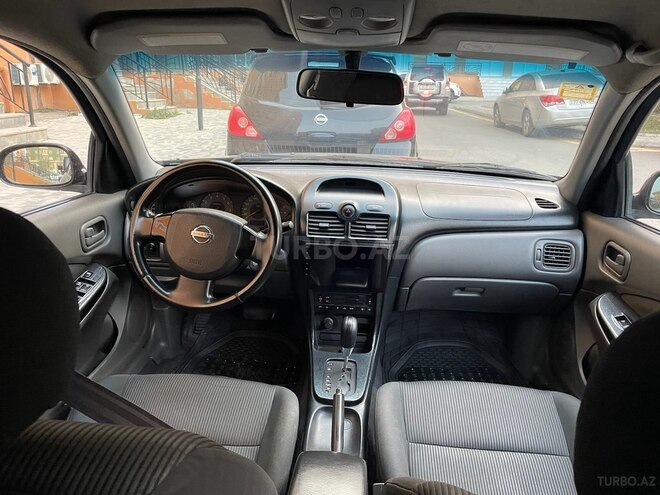 Nissan Sunny 2010, 380,000 km - 1.6 l - Bakı