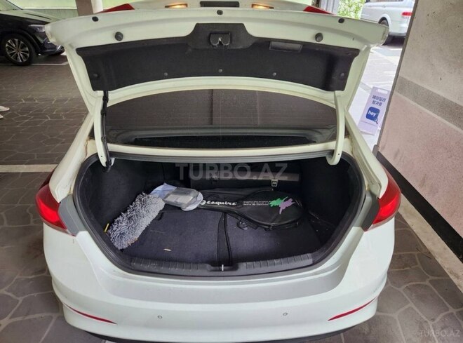 Hyundai Avante 2016, 150,000 km - 1.6 л - Şəmkir