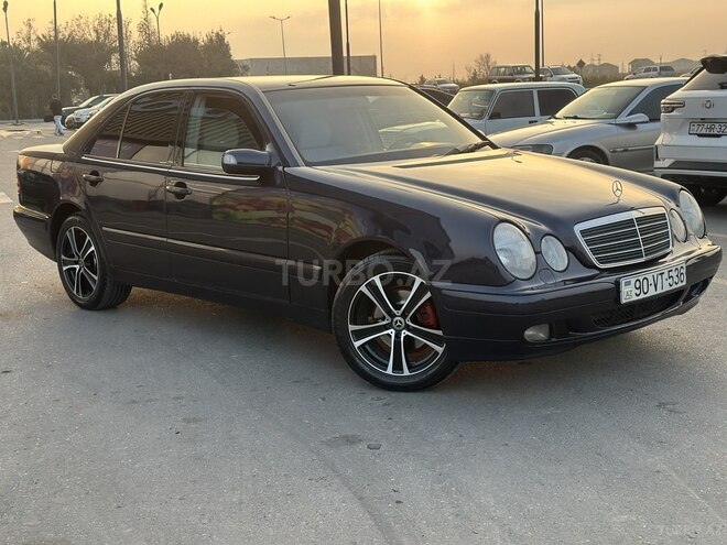 Mercedes E 240 1997, 521,123 km - 2.4 l - Bakı