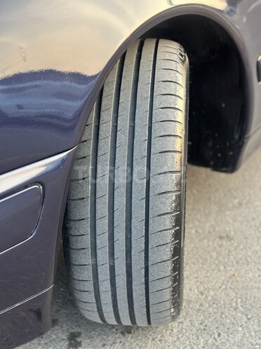 Mercedes E 240 1997, 521,123 km - 2.4 l - Bakı