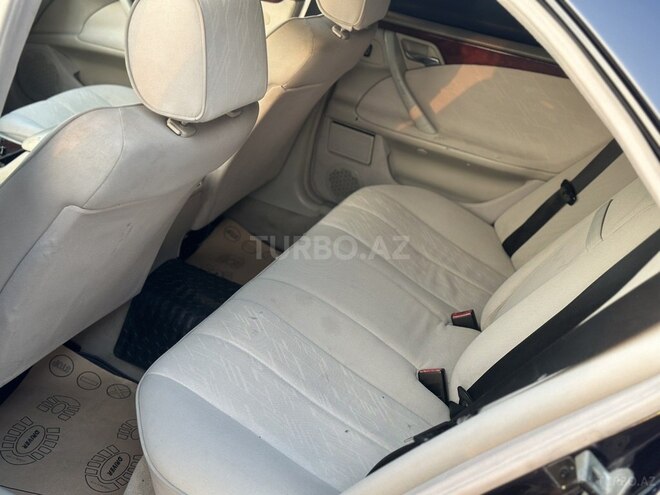 Mercedes E 240 1997, 521,123 km - 2.4 l - Bakı