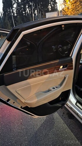 Hyundai Sonata-7