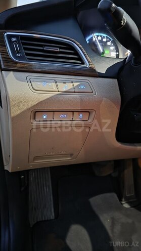 Hyundai Sonata-11