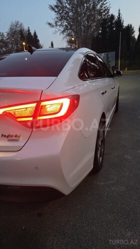 Hyundai Sonata-18