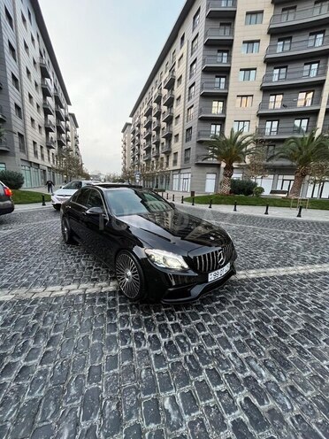 Mercedes C 300 2018, 75,000 km - 2.0 l - Bakı
