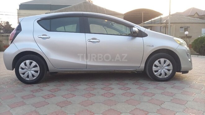 Toyota Aqua 2017, 167,400 km - 1.5 l - Bakı