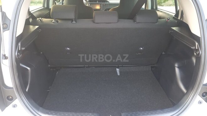 Toyota Aqua 2017, 167,400 km - 1.5 l - Bakı
