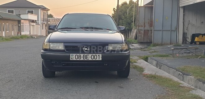 Opel Astra 1993, 245,500 km - 1.6 l - Balakən
