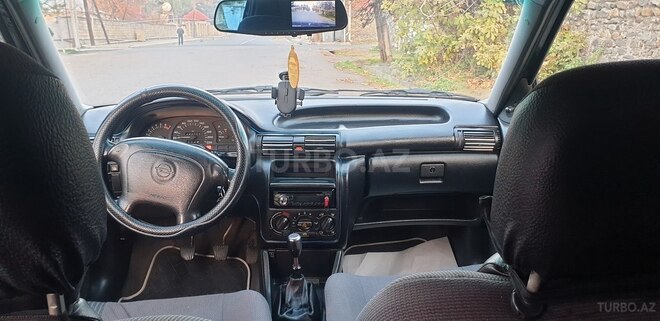 Opel Astra 1993, 245,500 km - 1.6 l - Balakən