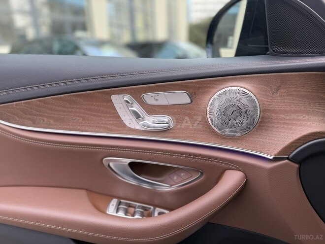 Mercedes E 300 2022, 40,500 km - 2.0 л - Bakı