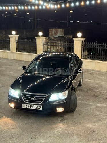 Hyundai Sonata-1
