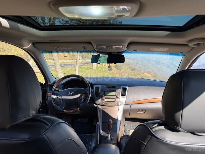 Hyundai Sonata-16