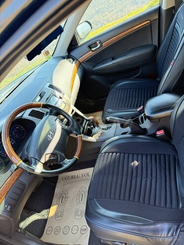 Hyundai Sonata-19