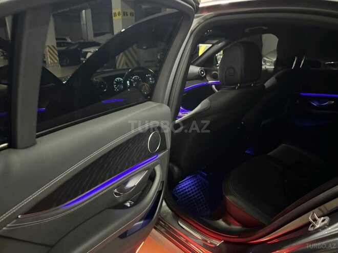 Mercedes E 200 4MATIC 2021, 65,000 km - 2.0 l - Bakı