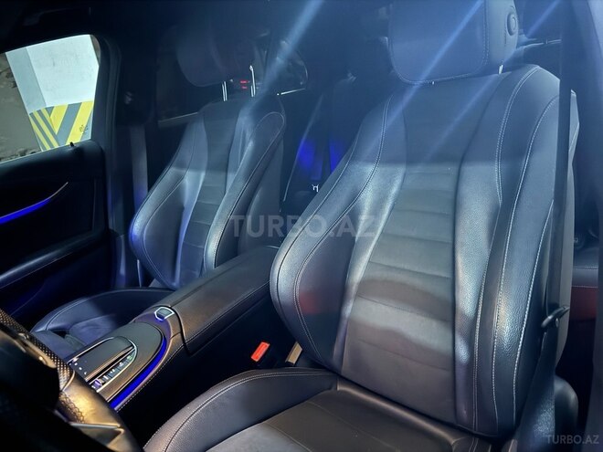 Mercedes E 200 4MATIC 2021, 65,000 km - 2.0 l - Bakı