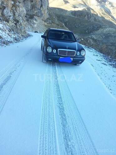 Mercedes E 220 1997, 653,800 km - 2.2 l - Bakı