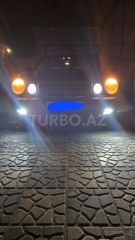 Mercedes E 220 1997, 653,800 km - 2.2 l - Bakı