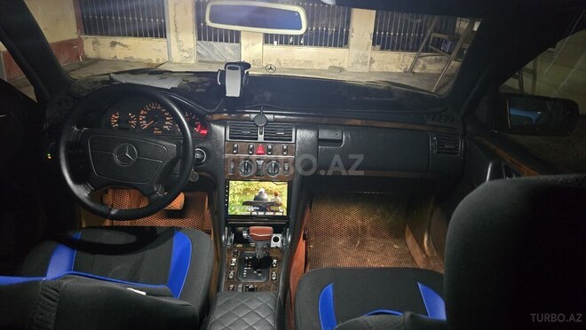 Mercedes E 220 1997, 653,800 km - 2.2 l - Bakı