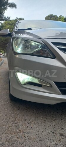 Hyundai Accent 2015, 228,841 km - 1.4 l - Bakı