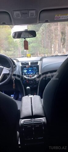 Hyundai Accent 2015, 228,841 km - 1.4 l - Bakı