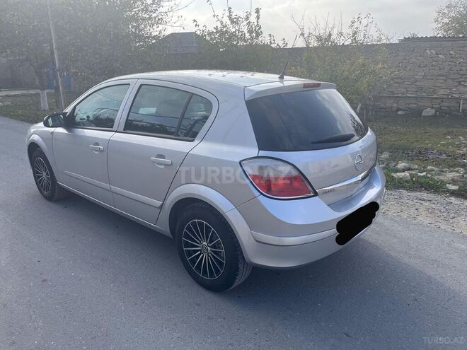 Opel Astra 2006, 260,000 km - 1.4 l - Bakı