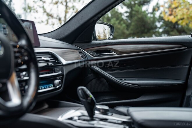 BMW 520 2017, 181,200 km - 2.0 l - Bakı