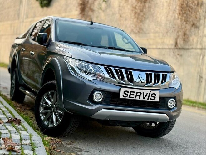 Mitsubishi L200 2015, 173,240 km - 2.4 l - Bakı