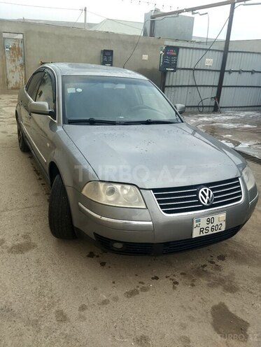 Volkswagen Passat 2003, 326,200 km - 1.8 l - Bakı