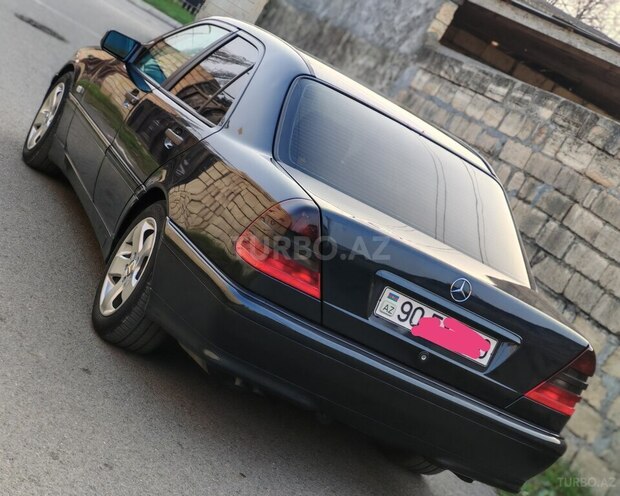 Mercedes C 220 2000, 305,315 km - 2.2 l - Sumqayıt