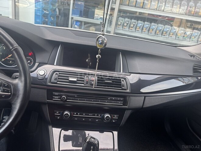 BMW 520 2015, 180,000 km - 2.0 l - Bakı