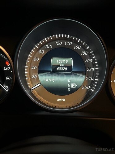Mercedes E 250 4MATIC 2014, 263,000 km - 2.1 л - Bakı