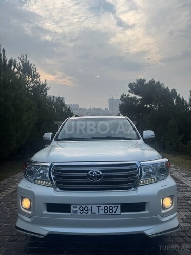 Toyota Land Cruiser-7