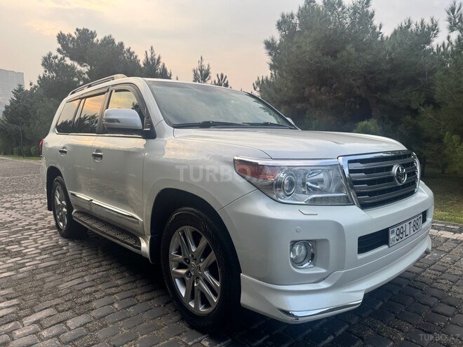 Toyota Land Cruiser-2