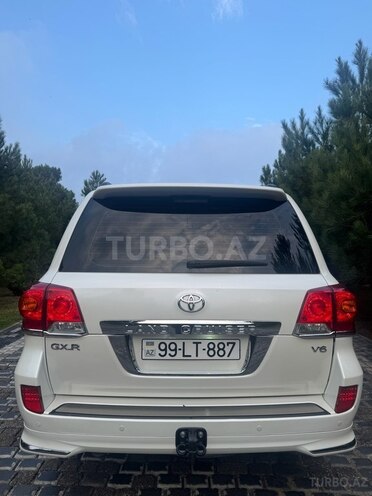 Toyota Land Cruiser-8