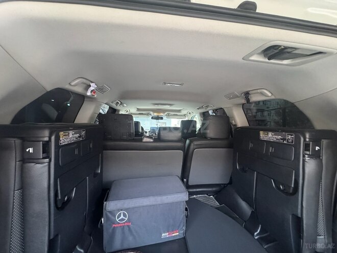 Toyota Land Cruiser-17