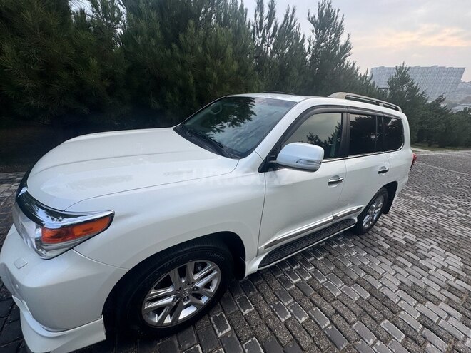 Toyota Land Cruiser-10