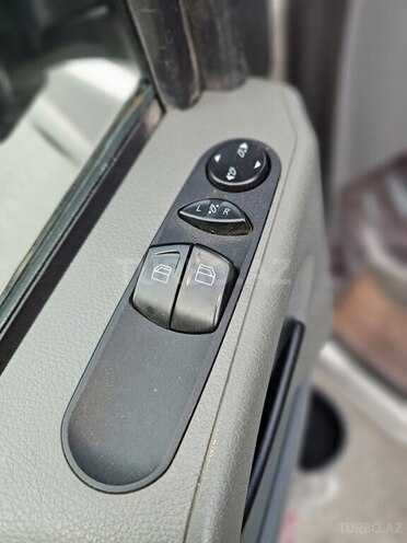 Mercedes Vito 115 CDI-8