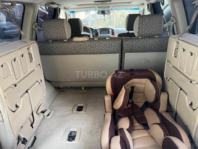 Toyota Land Cruiser-5