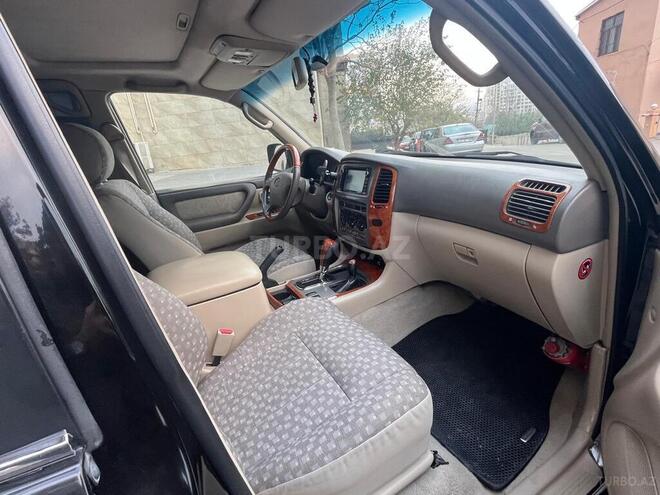 Toyota Land Cruiser-3