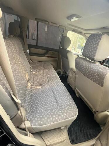 Toyota Land Cruiser-4