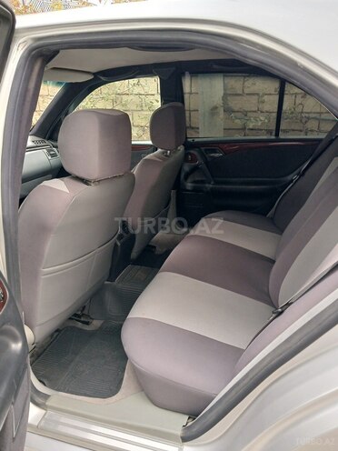 Mercedes E 230 1997, 429,000 km - 2.3 l - Xırdalan