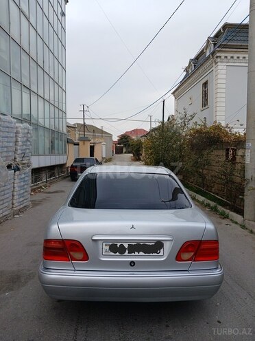 Mercedes E 230 1997, 429,000 km - 2.3 l - Xırdalan